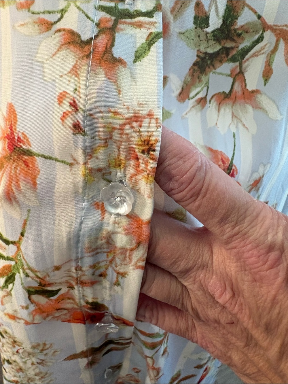 Rose & Olive Blue/White Floral Button-Up Blouse - Picture 3 of 7